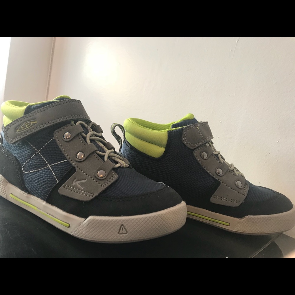 Keens kids warm winter boots